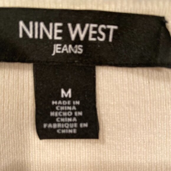 Women's Nine West White Pearl Sweater Size Medium - Picture 6 of 8